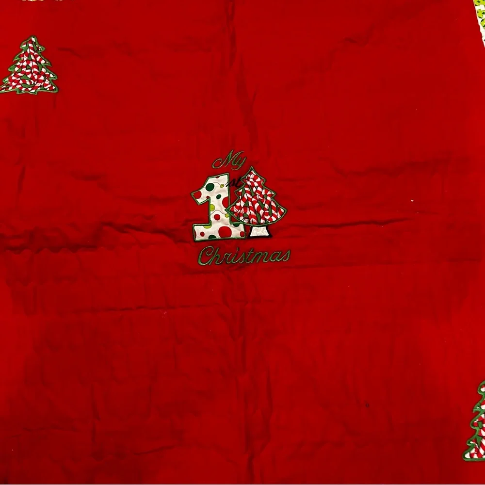NEW! Homemade handmade baby’s 1st Christmas Quilt Holiday Red and Green